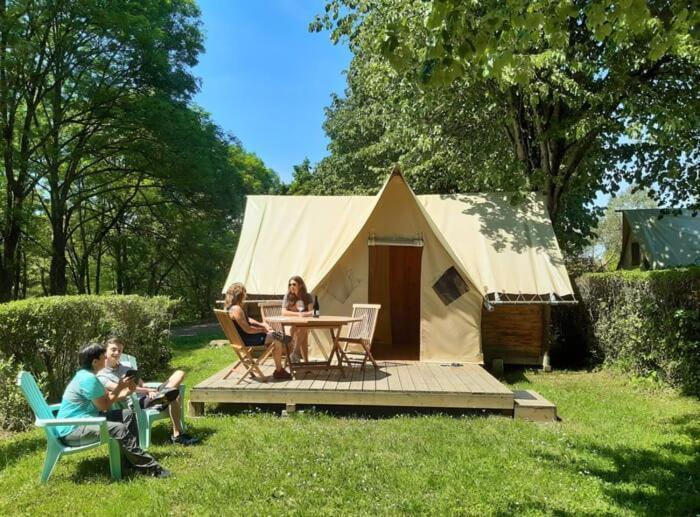 Camping Beau Rivage Navarrenx Esterno foto